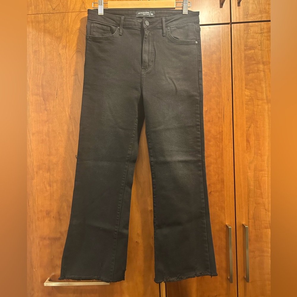 Just Black Jeans Women’s Size 30 Made in USA Slight Crop Frayed Hem